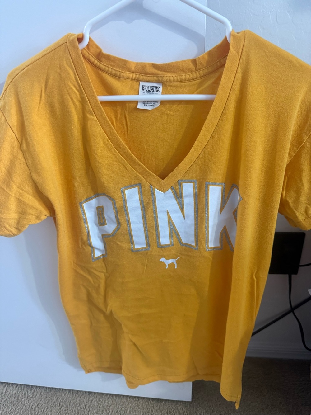 PINK Victoria's Secret Yellow V‑Neck Logo Tee